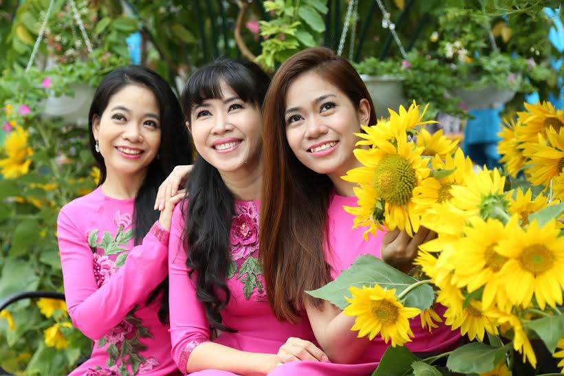 Nhóm[-]Phù[-]Sa[-]diện[-]áo[-]dài[-]đón[-]xuân[-]Bính[-]Thân[-]2016